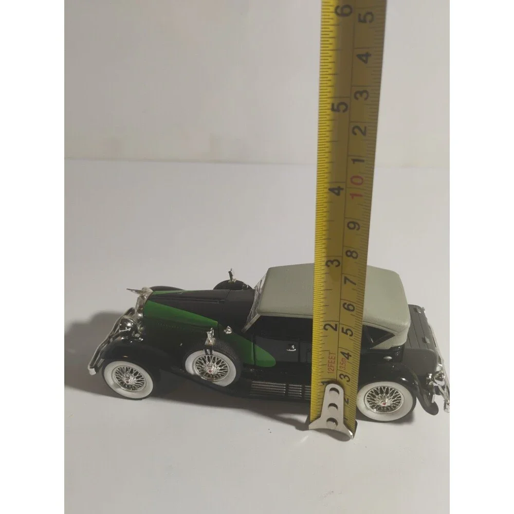 Signature Models National Motor Museum 1934 Duesenberg 1/32 Diecast Green/ Blk
